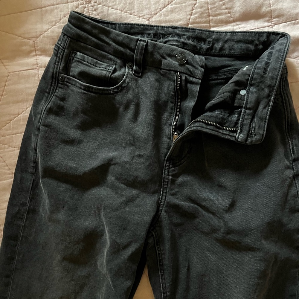 American Eagle Women’s Curvy Mom Jeans Washed Black